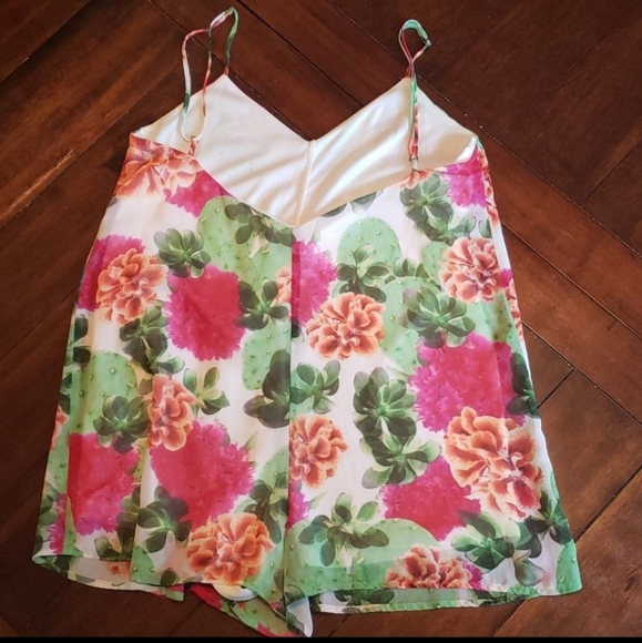 Show Me Your Mumu Cactus Bloom Rascal Romper Size Small - Picture 4 of 8